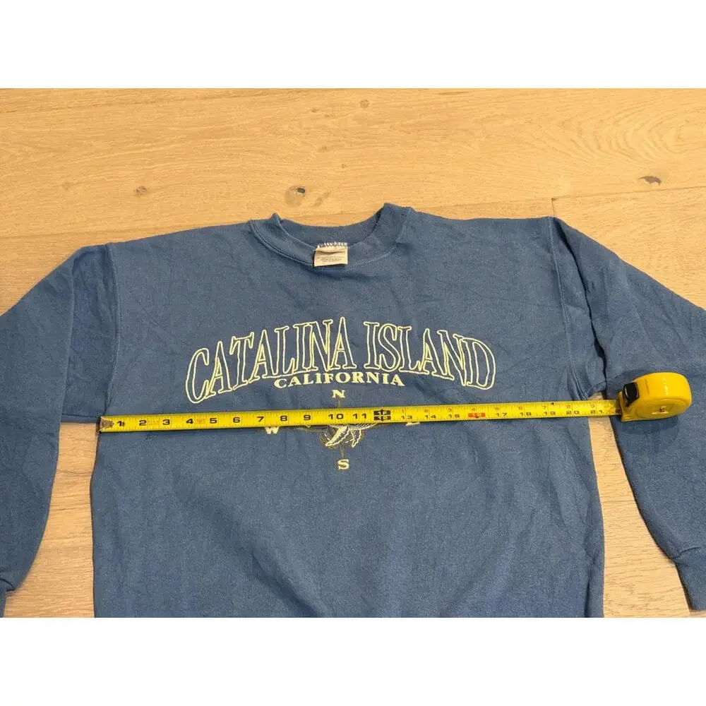 90s Vintage Hanes Catalina Island Blue Crewneck Adult M Whale Compass Graphic - Picture 3 of 7